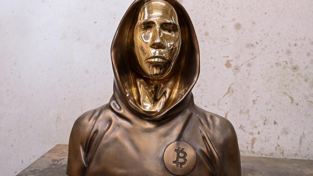 Hungria faz estátua em homenagem ao misterioso fundador do Bitcoin