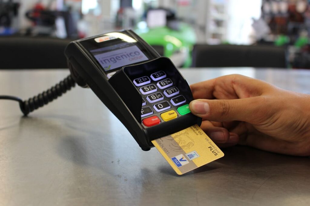 Visa aposta em Solana para aumentar pagamentos em stablecoins