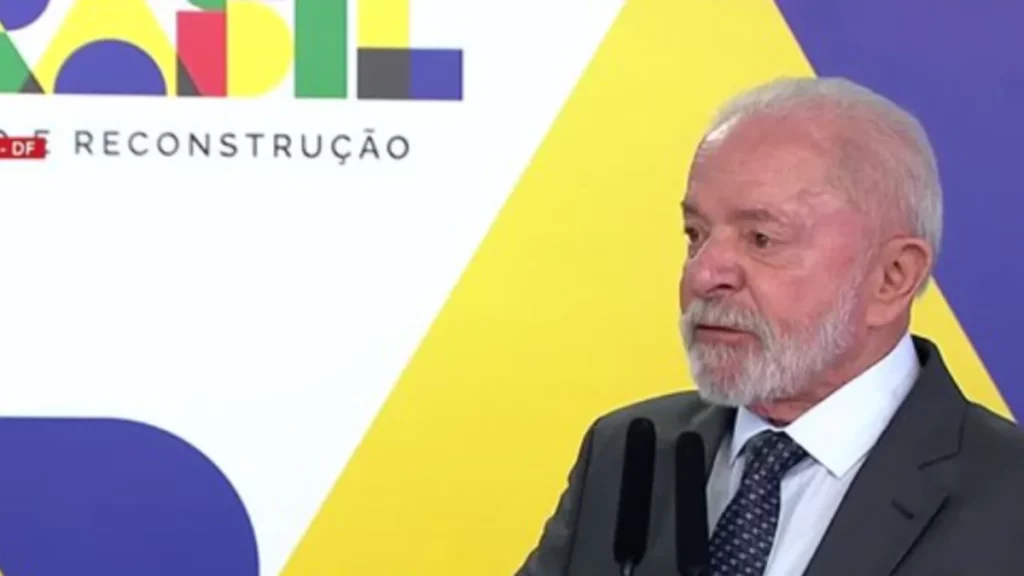 Ganhando 30 vezes mais que a maioria dos brasileiros, Lula diz que “não é fácil” viver com salário de R$ 46 mil